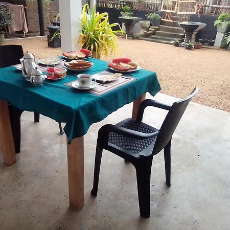 Sisi'S Place Bentota Extérieur photo